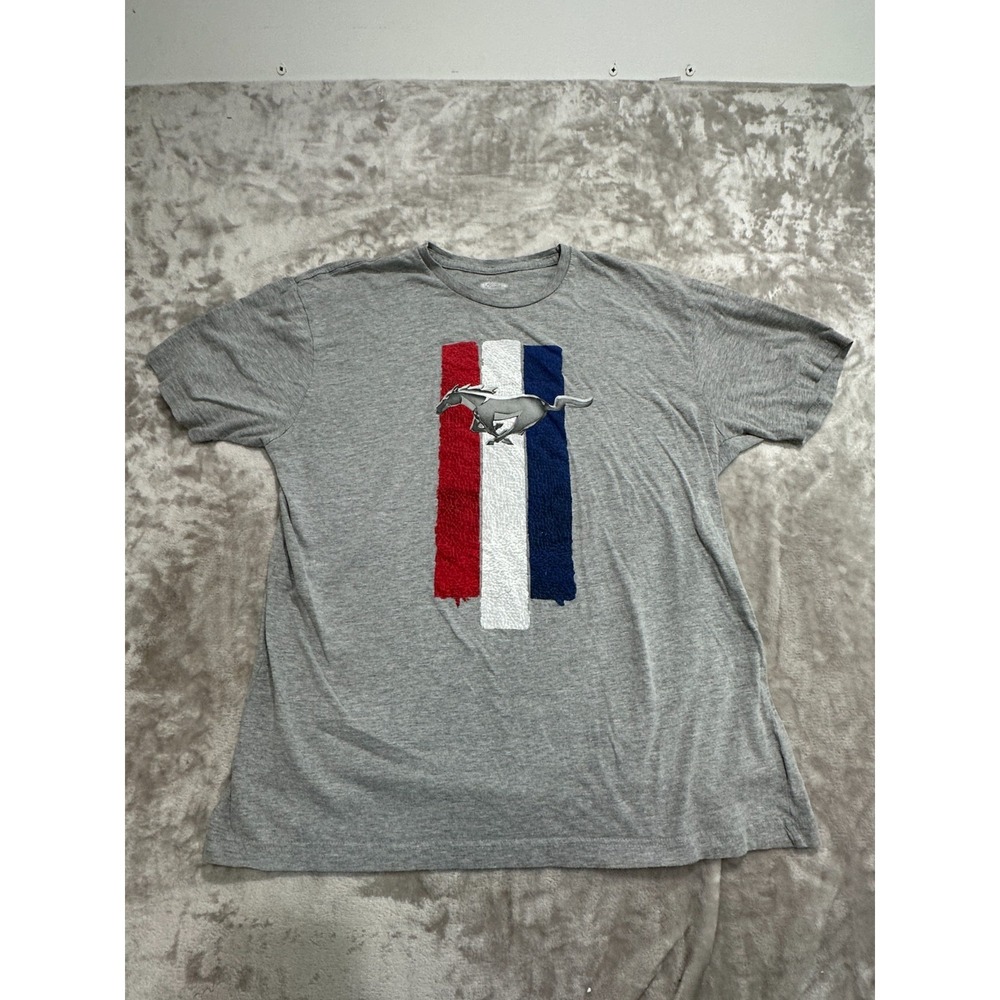 Classic Ford Mustang T-Shirt Mens Size XL Gray Short Sleeve Crew Neck 3 Bar Pony